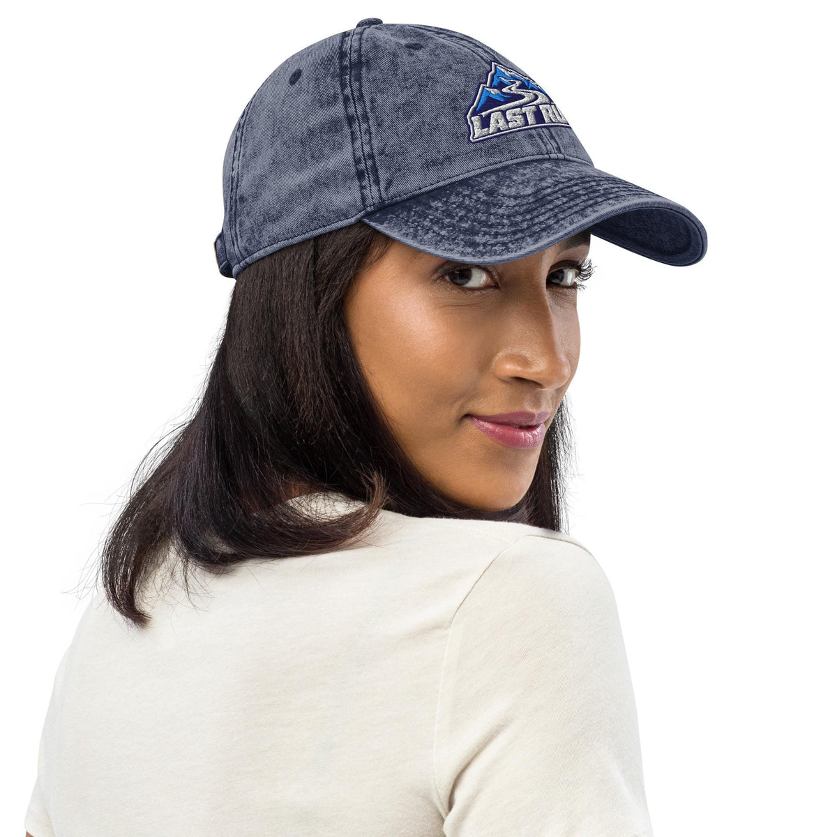 Snow Run Embroidered Hat – product view 9