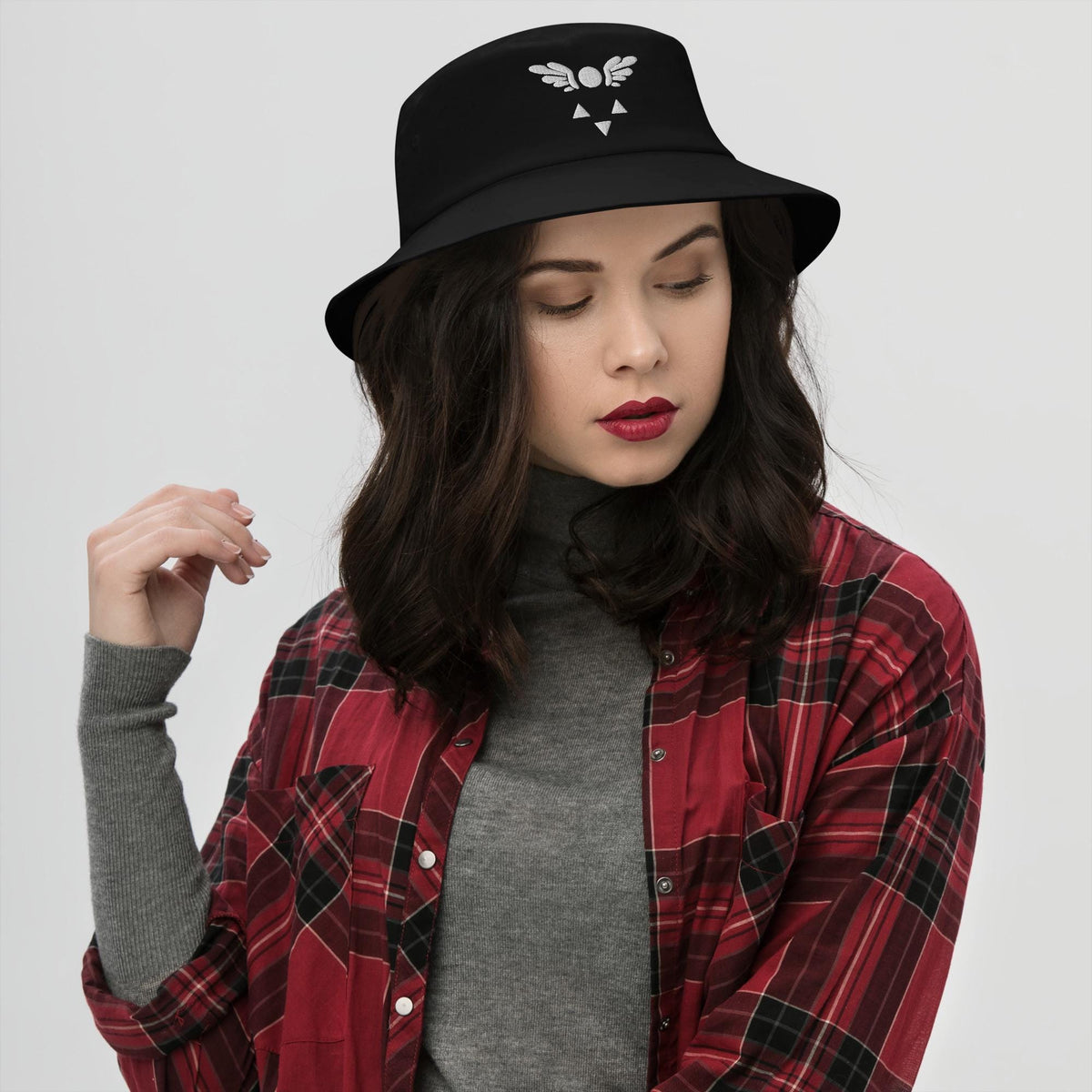 Deltaraune Embroidered Bucket Hat, tenna – listing photo 2